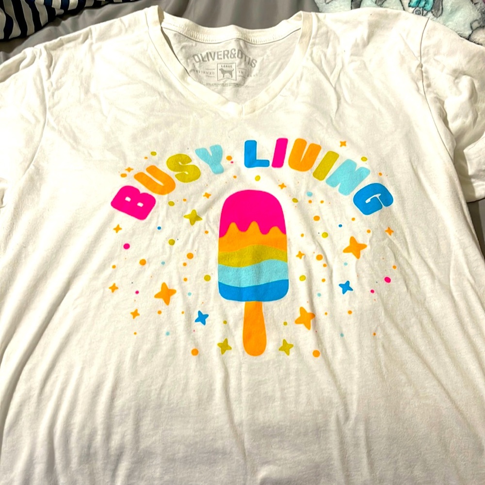 Oliver & Otis t shirt